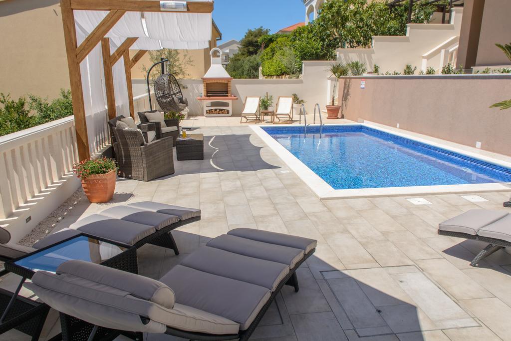 Apartments Villa Atlantis Trogir Extérieur photo