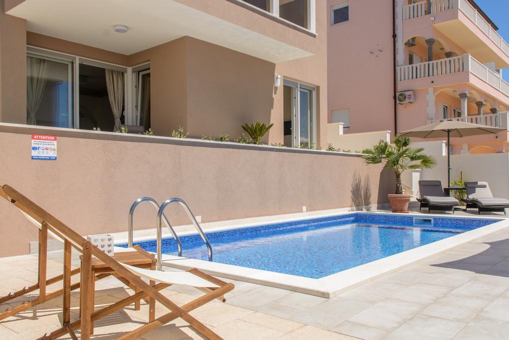 Apartments Villa Atlantis Trogir Extérieur photo