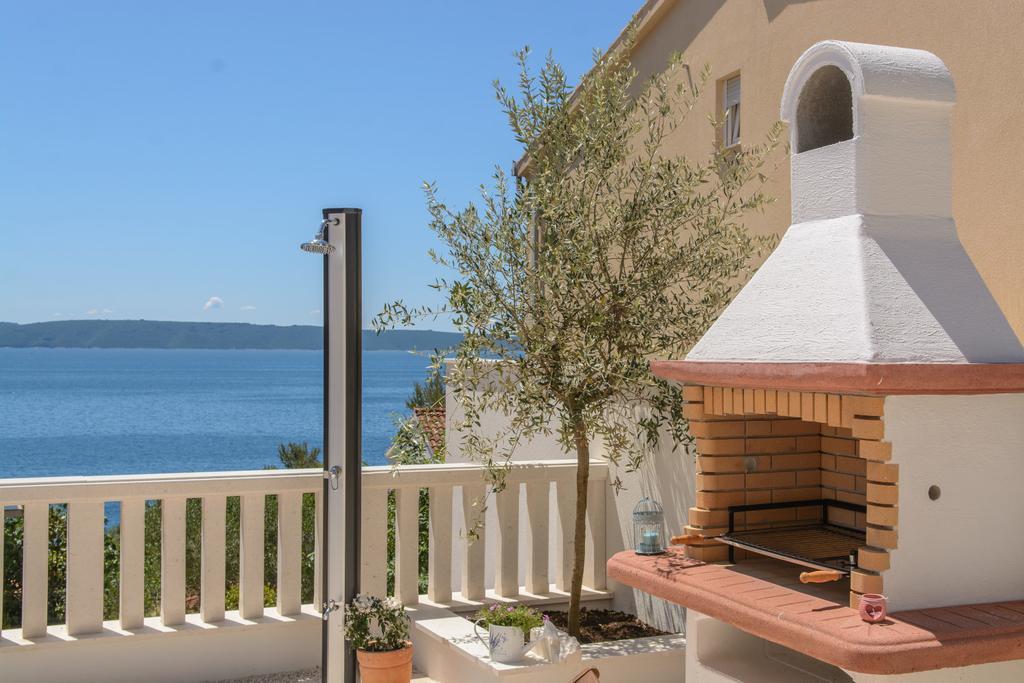 Apartments Villa Atlantis Trogir Extérieur photo