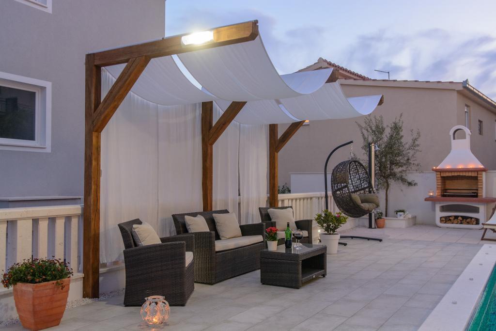 Apartments Villa Atlantis Trogir Extérieur photo