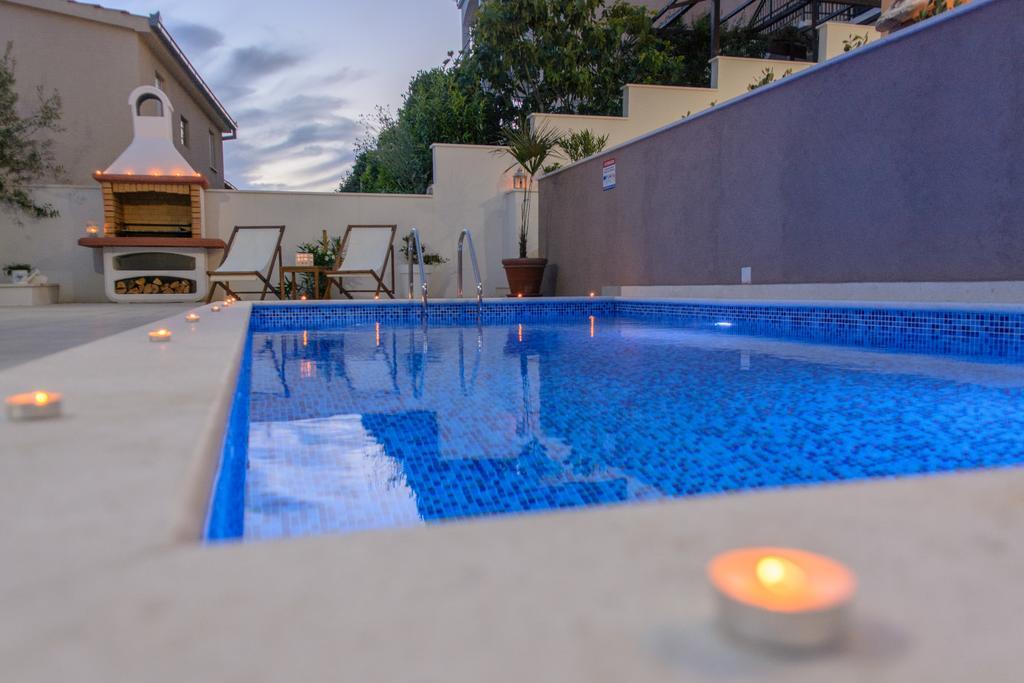 Apartments Villa Atlantis Trogir Extérieur photo