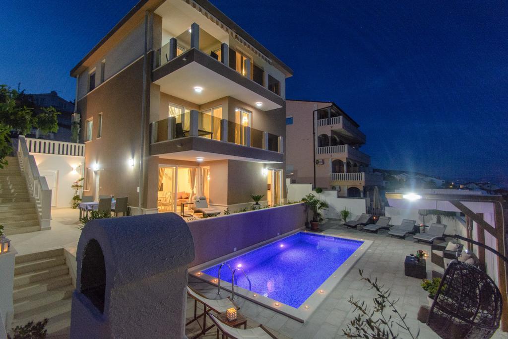 Apartments Villa Atlantis Trogir Extérieur photo