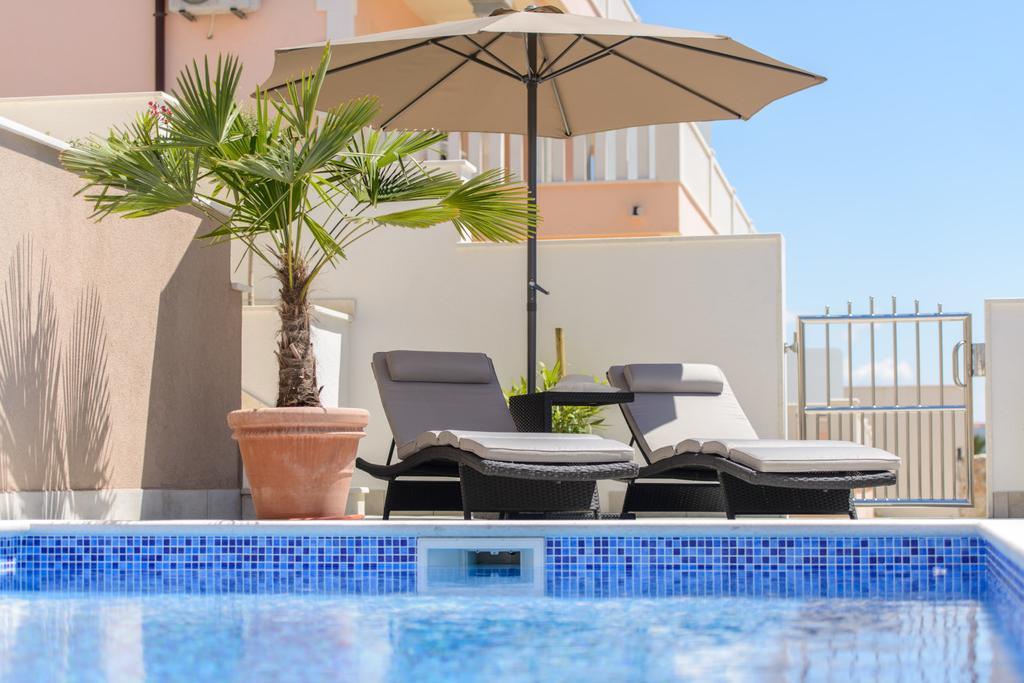 Apartments Villa Atlantis Trogir Extérieur photo