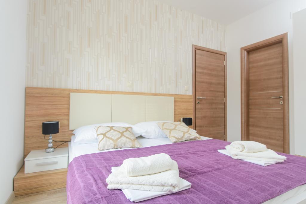 Apartments Villa Atlantis Trogir Extérieur photo