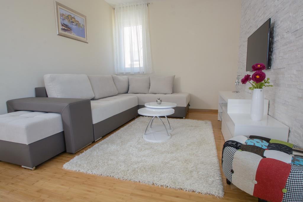 Apartments Villa Atlantis Trogir Extérieur photo