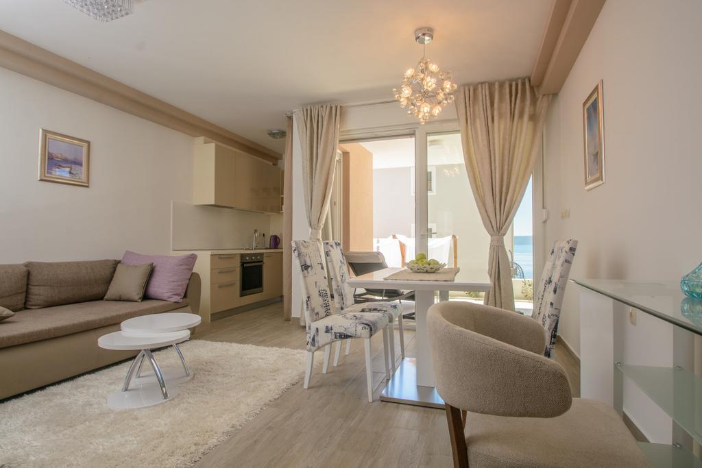 Apartments Villa Atlantis Trogir Extérieur photo
