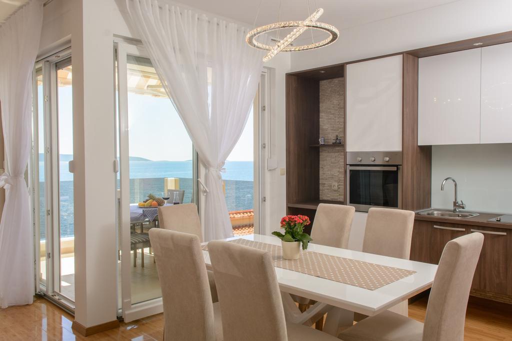 Apartments Villa Atlantis Trogir Extérieur photo