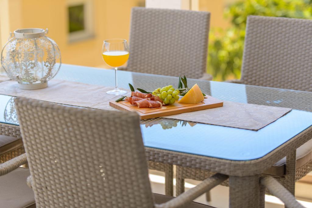 Apartments Villa Atlantis Trogir Extérieur photo