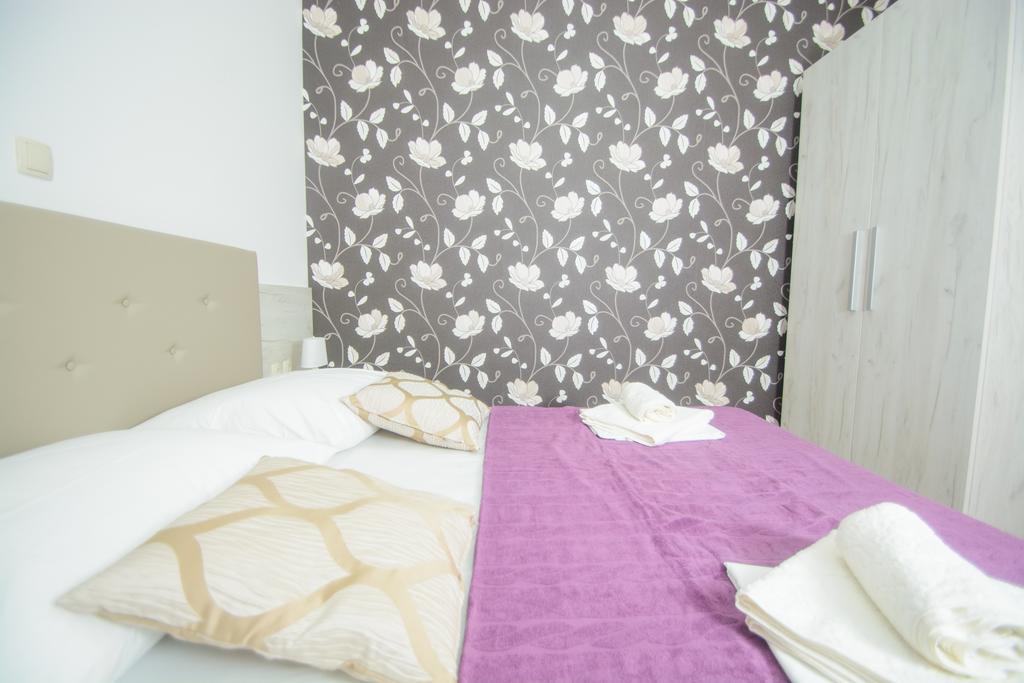 Apartments Villa Atlantis Trogir Extérieur photo